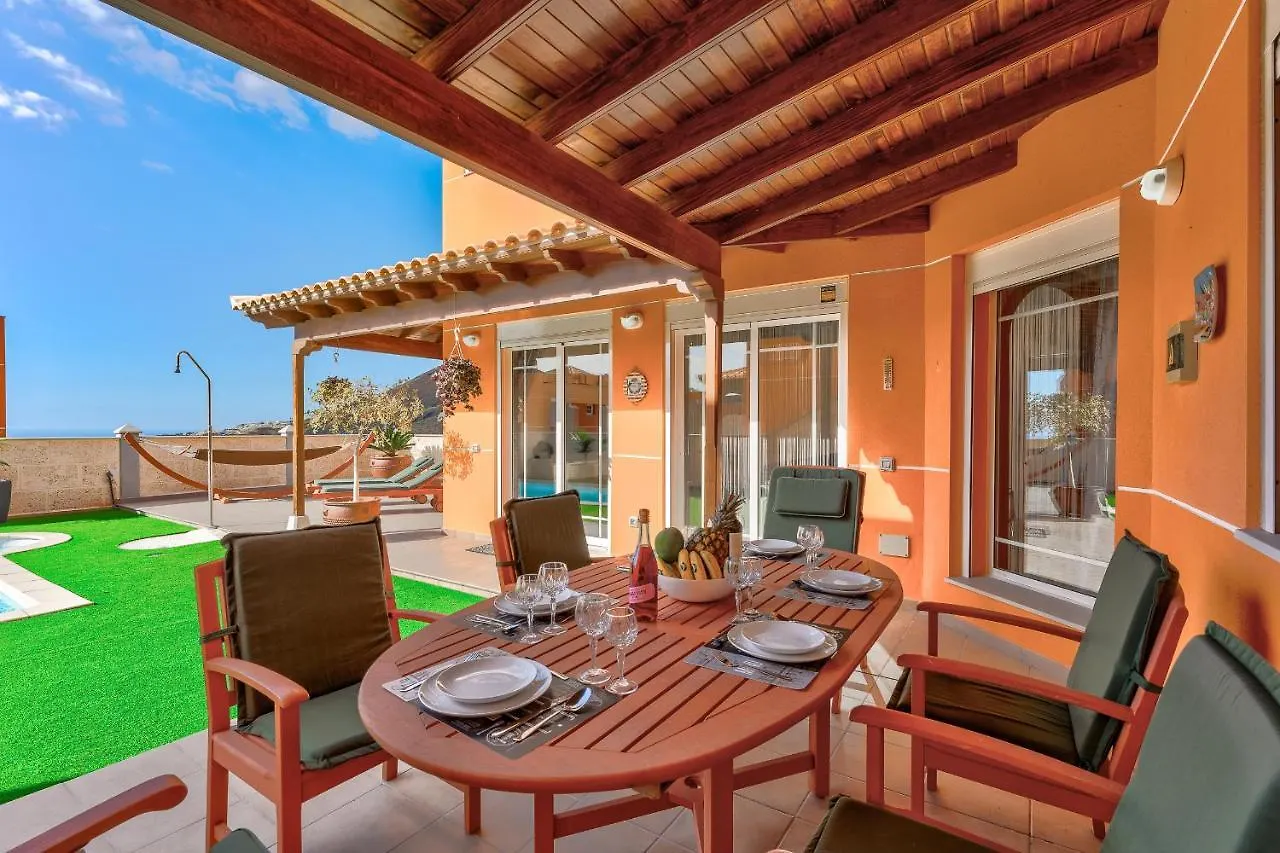 Luxury Villa In Los Cristianos Arona  Ισπανία